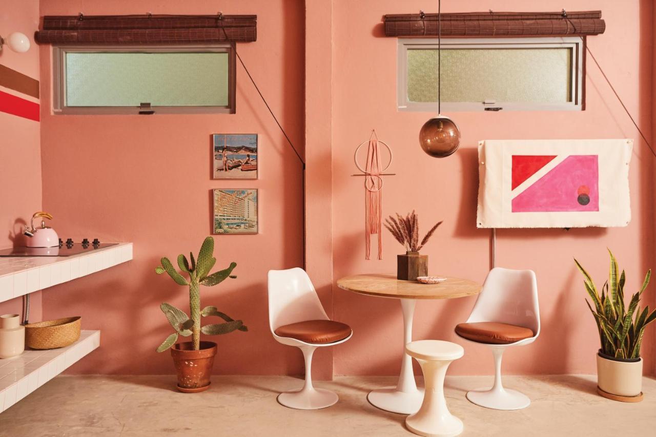 Mood Haus By Dw - 70's Retro * San Juan